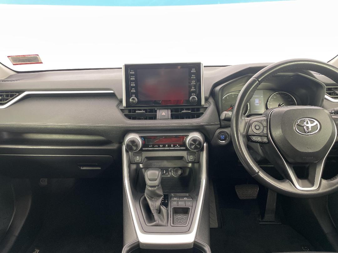 Photo '17' of Toyota Rav4