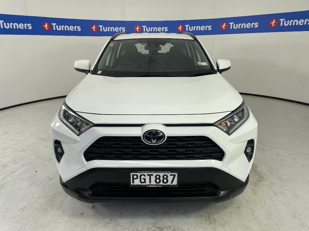 Photo '2' of Toyota Rav4