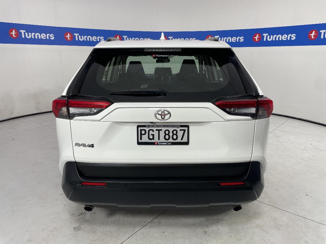 Photo '6' of Toyota Rav4