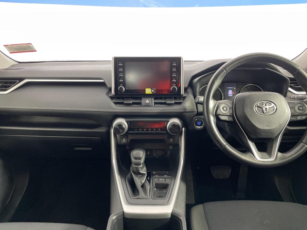 Photo '17' of Toyota Rav4