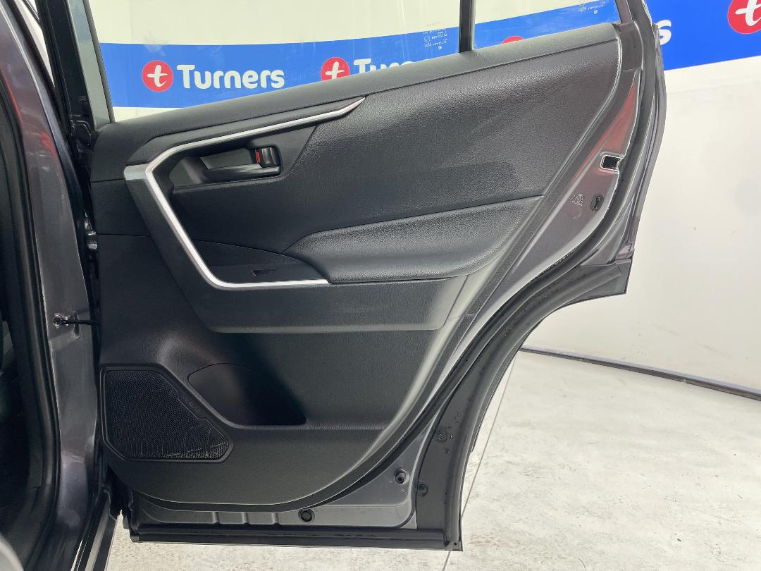 Photo '19' of Toyota Rav4