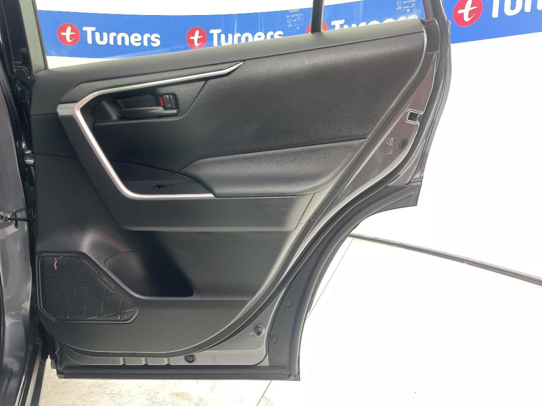 Photo '19' of Toyota Rav4 Photo '19' of Toyota Rav4