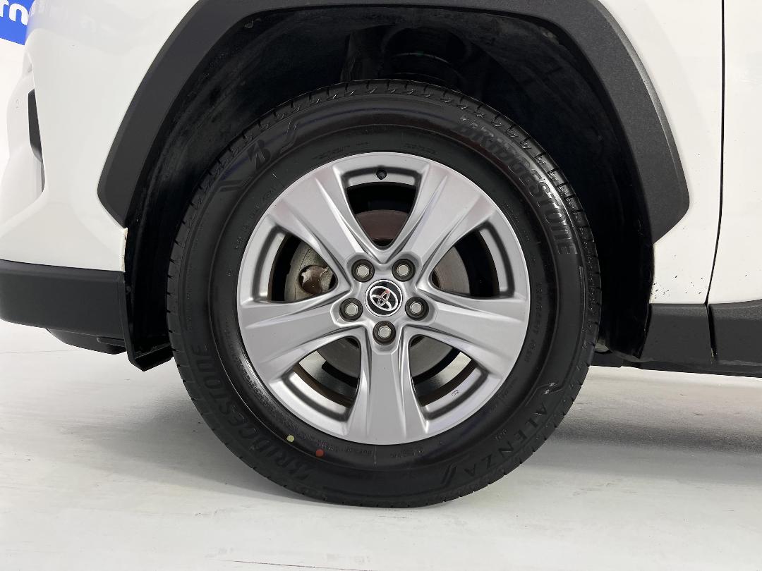 Photo '10' of Toyota Rav4