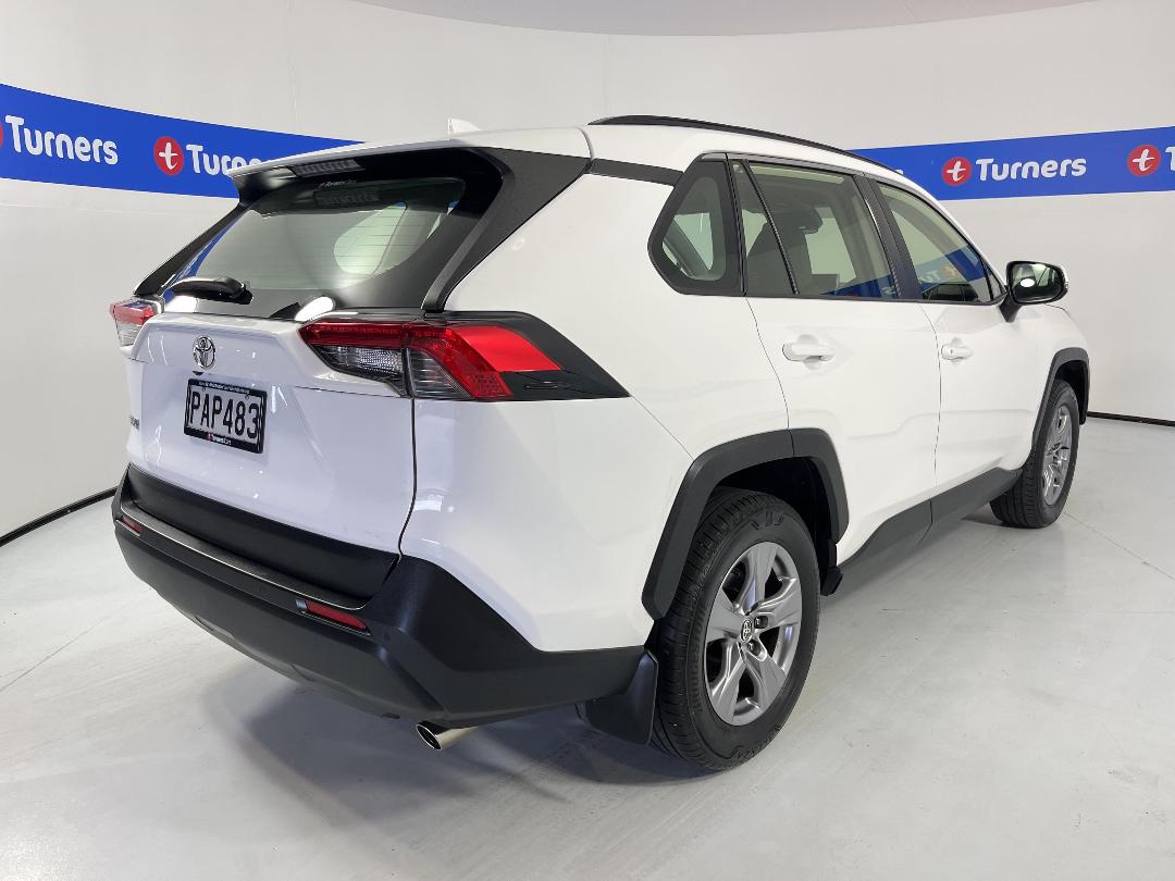 Photo '7' of Toyota Rav4