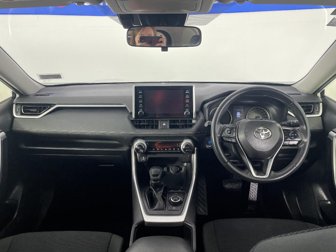 Photo '17' of Toyota Rav4