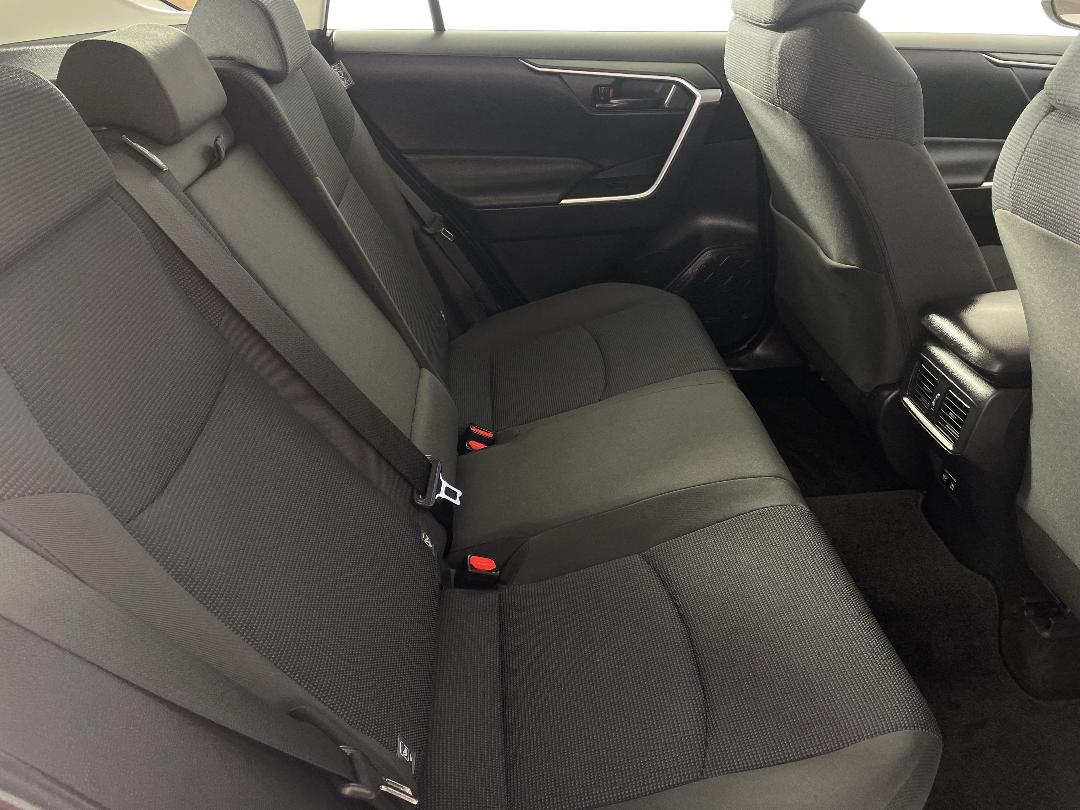 Photo '20' of Toyota Rav4