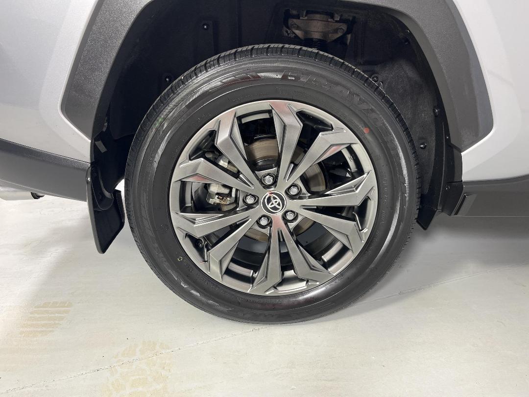 Photo '12' of Toyota Rav4