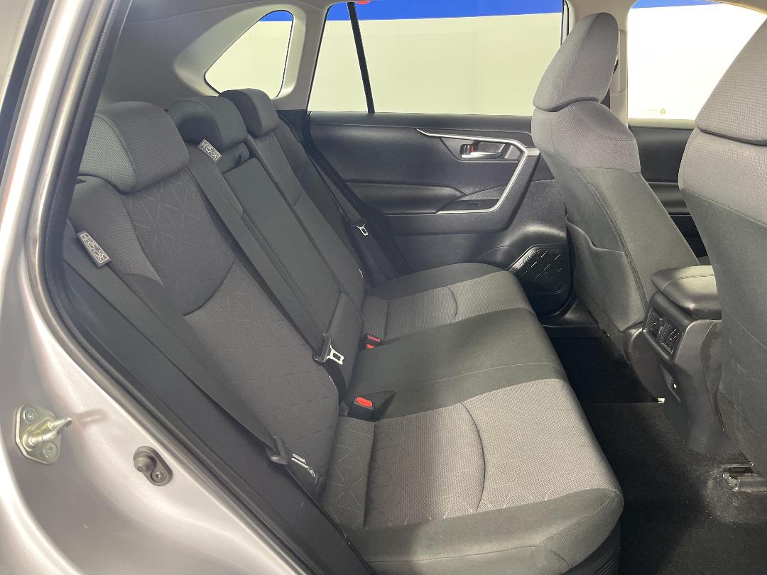 Photo '20' of Toyota Rav4