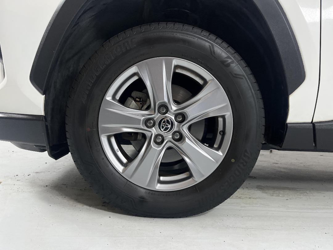 Photo '10' of Toyota Rav4 Photo '10' of Toyota Rav4