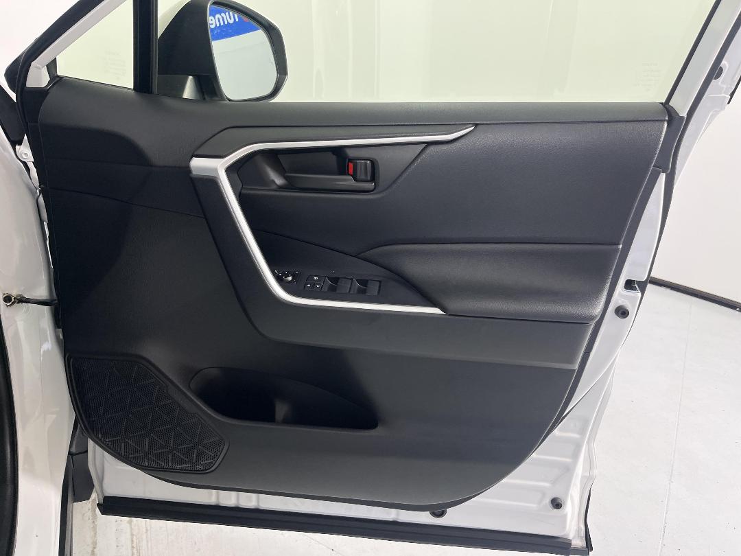 Photo '15' of Toyota Rav4 Photo '15' of Toyota Rav4