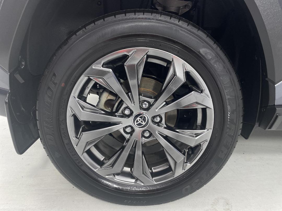 Photo '12' of Toyota Rav4