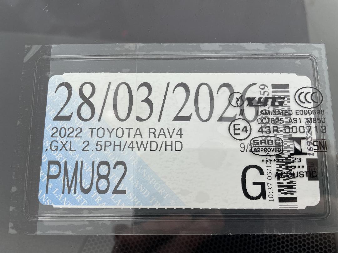Photo '32' of Toyota Rav4