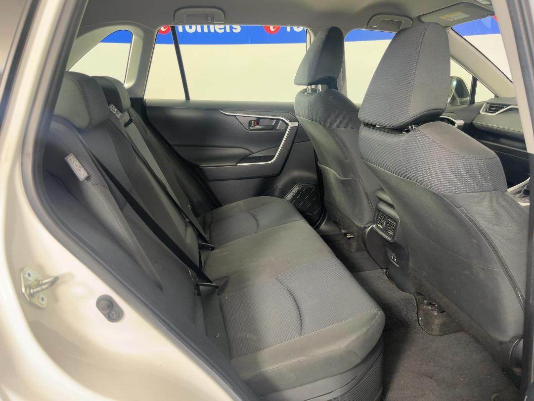 Photo '20' of Toyota Rav4