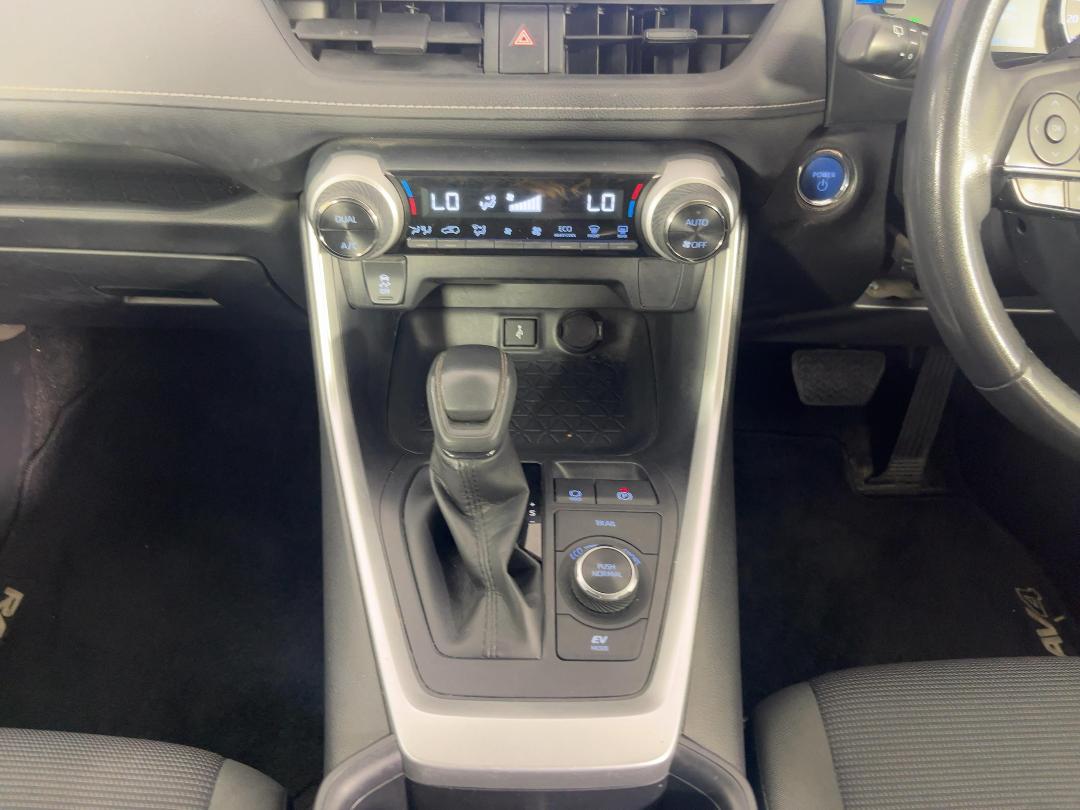 Photo '18' of Toyota Rav4