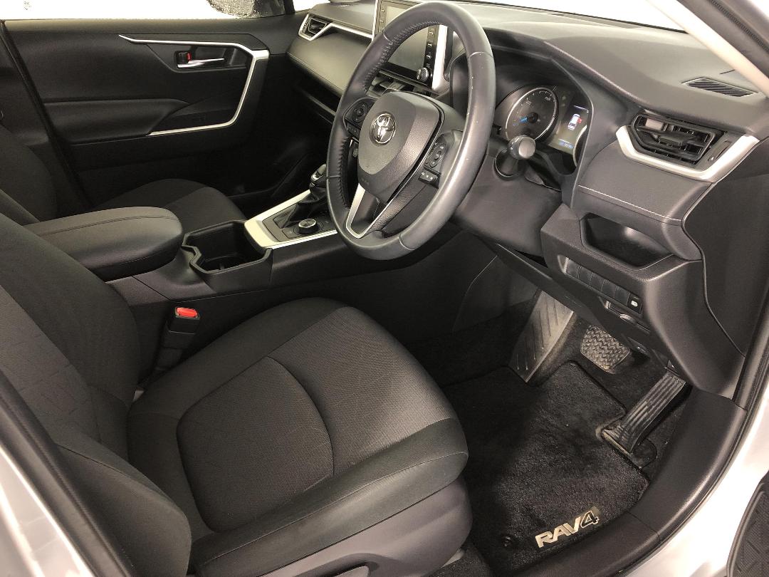 Photo '16' of Toyota Rav4