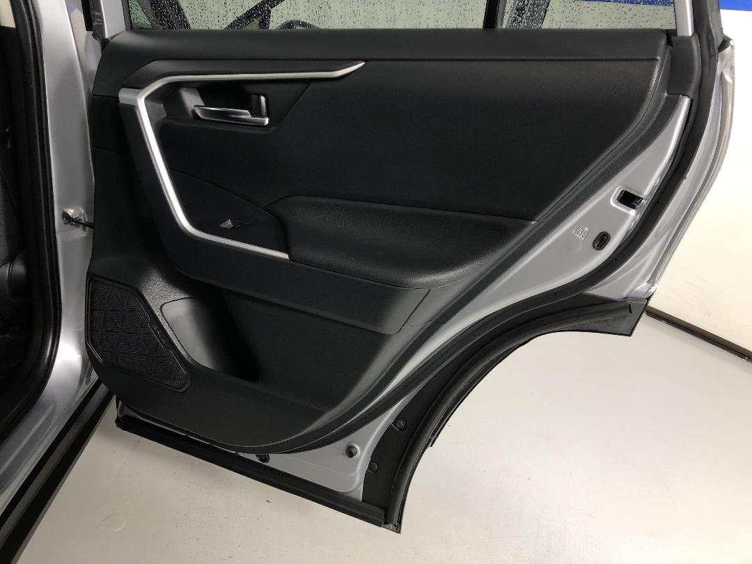 Photo '19' of Toyota Rav4