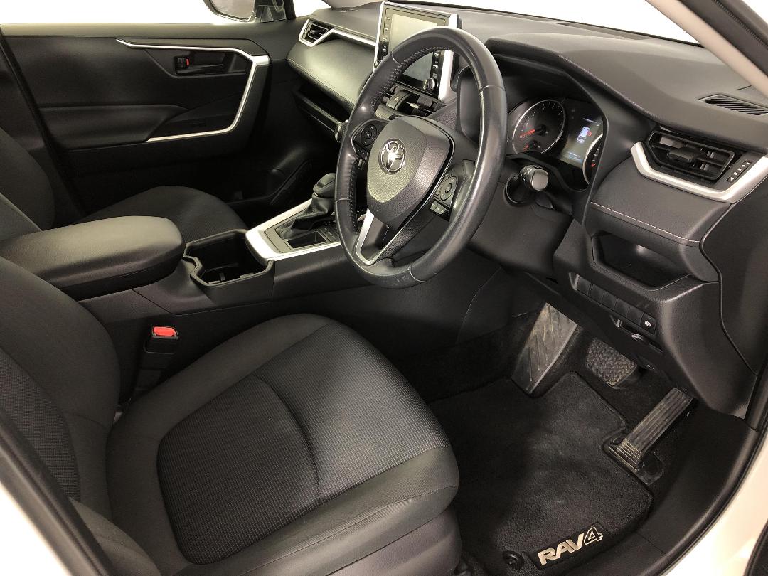 Photo '16' of Toyota Rav4 Photo '16' of Toyota Rav4