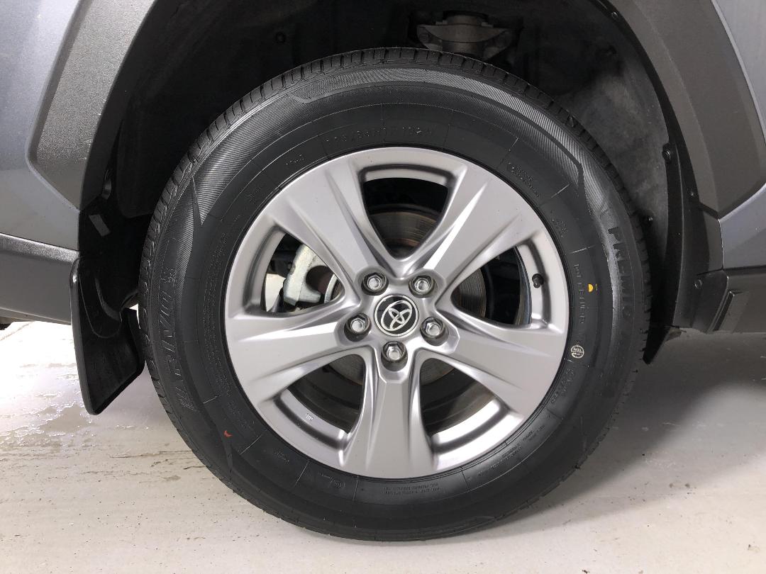 Photo '12' of Toyota Rav4