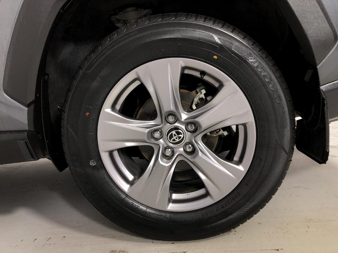 Photo '11' of Toyota Rav4