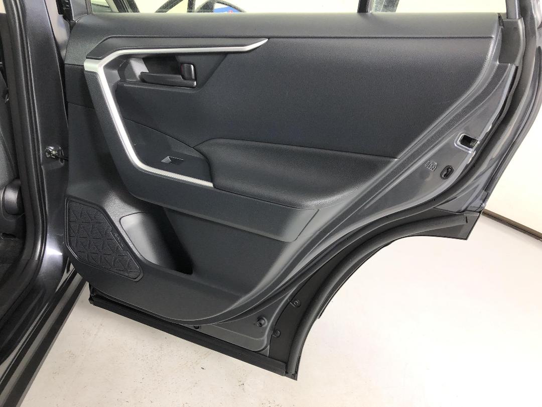 Photo '19' of Toyota Rav4