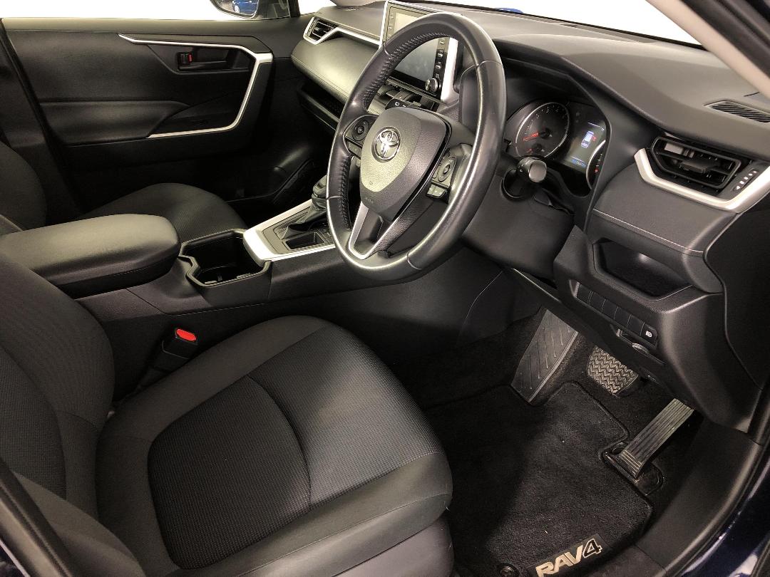 Photo '16' of Toyota Rav4