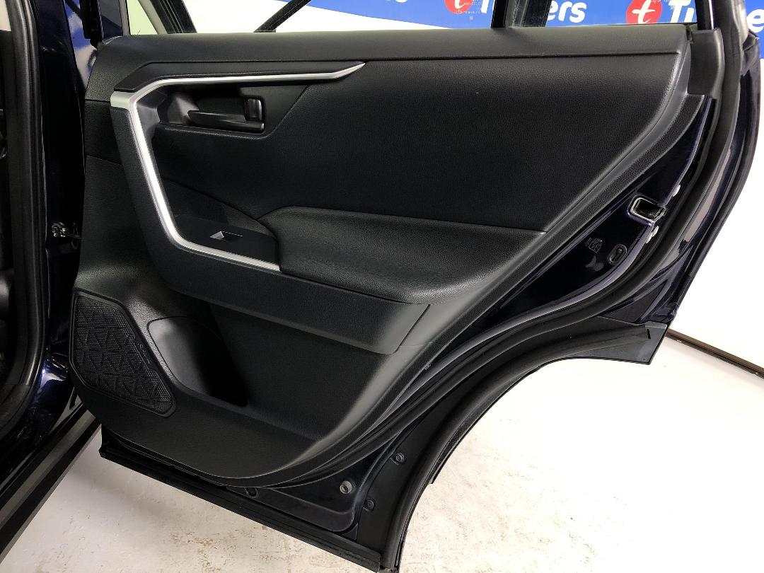 Photo '19' of Toyota Rav4