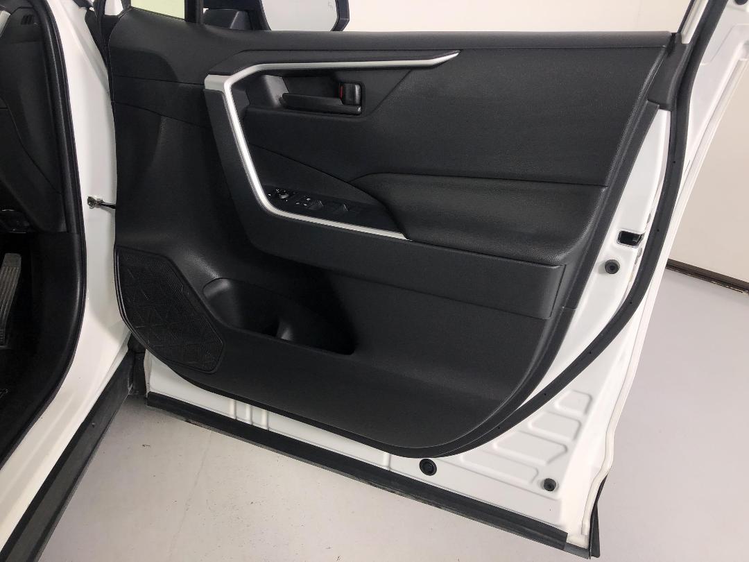 Photo '15' of Toyota Rav4 Photo '15' of Toyota Rav4