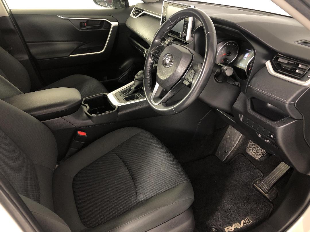 Photo '16' of Toyota Rav4 Photo '16' of Toyota Rav4