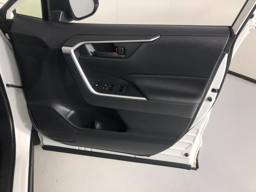 Photo '15' of Toyota Rav4