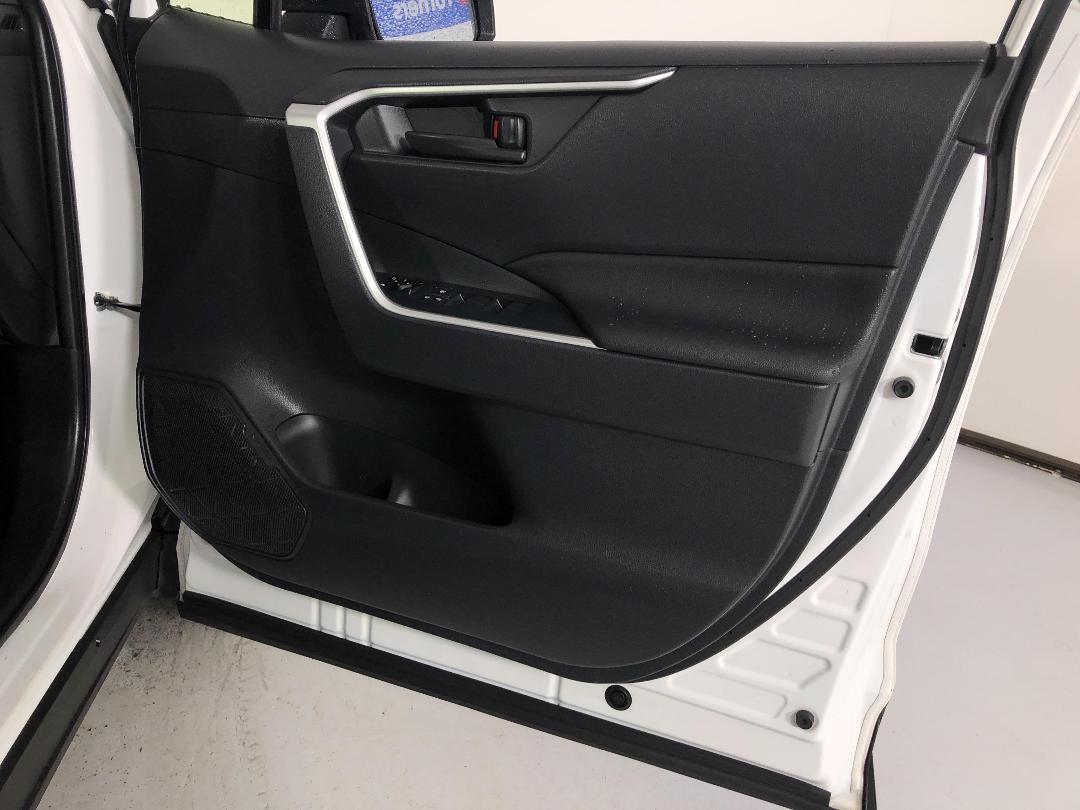 Photo '15' of Toyota Rav4