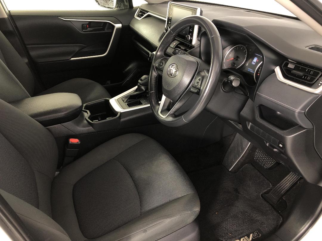 Photo '16' of Toyota Rav4