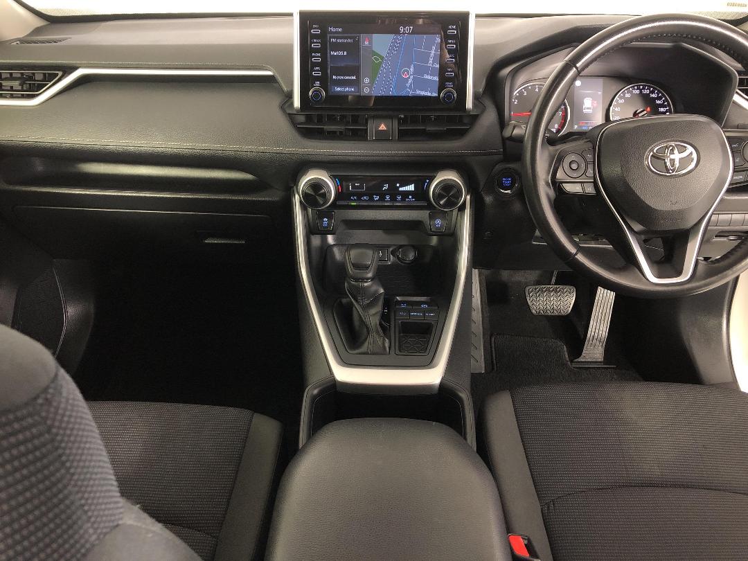 Photo '17' of Toyota Rav4