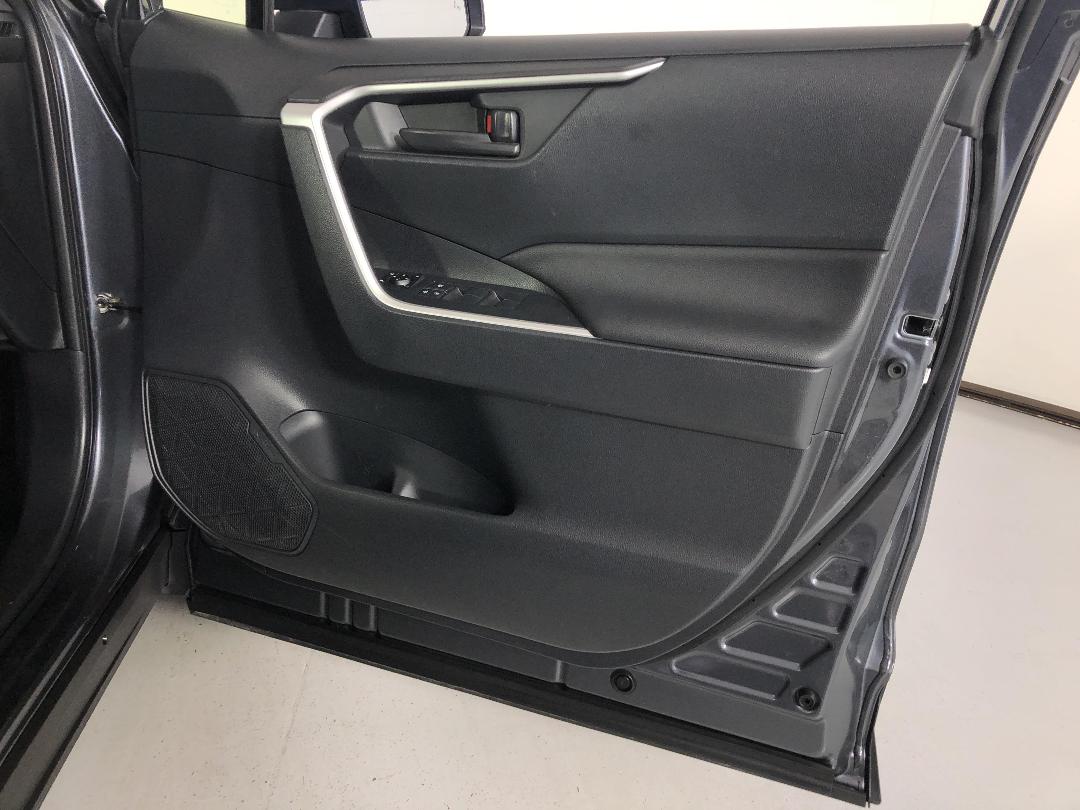 Photo '15' of Toyota Rav4