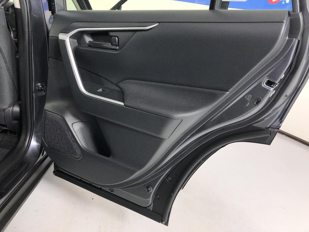 Photo '19' of Toyota Rav4