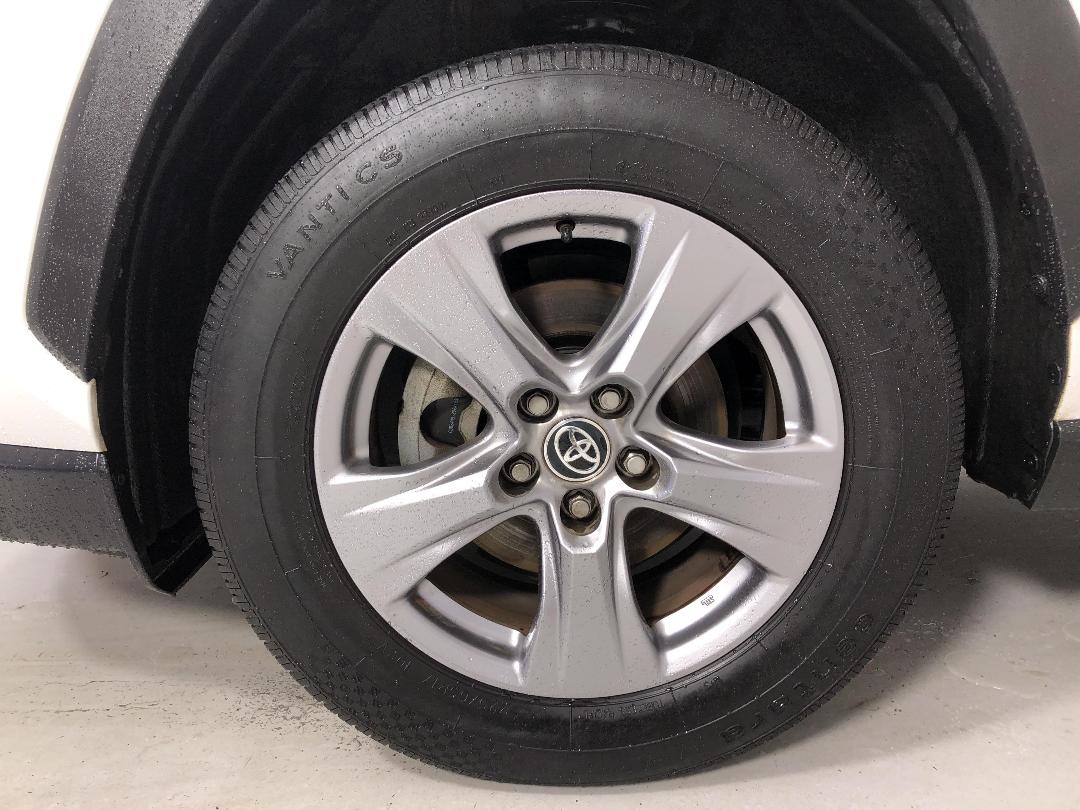 Photo '10' of Toyota Rav4 Photo '10' of Toyota Rav4