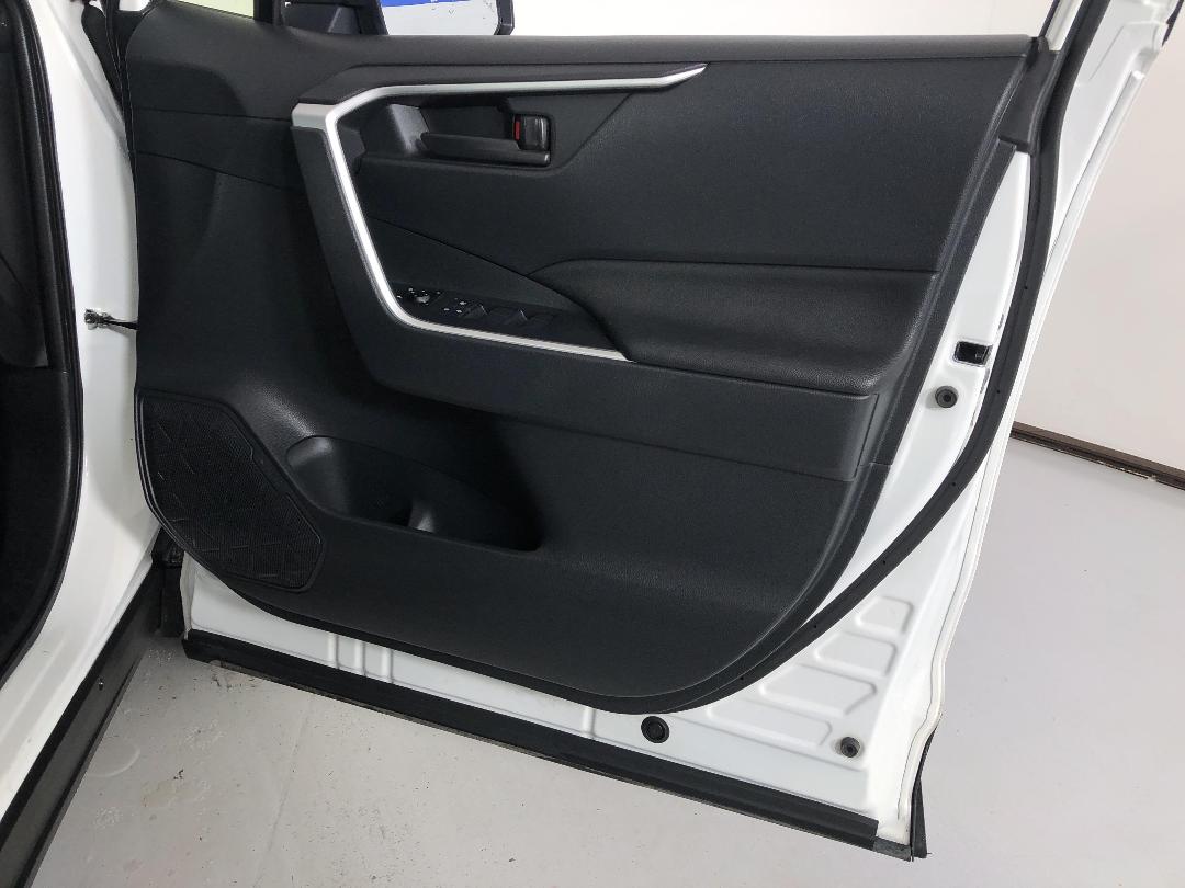 Photo '15' of Toyota Rav4 Photo '15' of Toyota Rav4