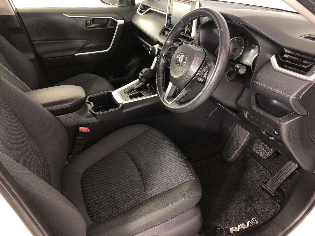 Photo '16' of Toyota Rav4 Photo '16' of Toyota Rav4