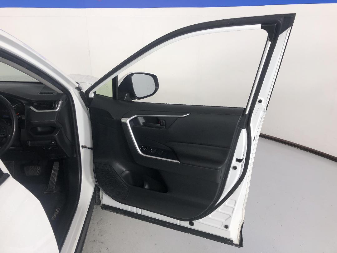 Photo '15' of Toyota Rav4