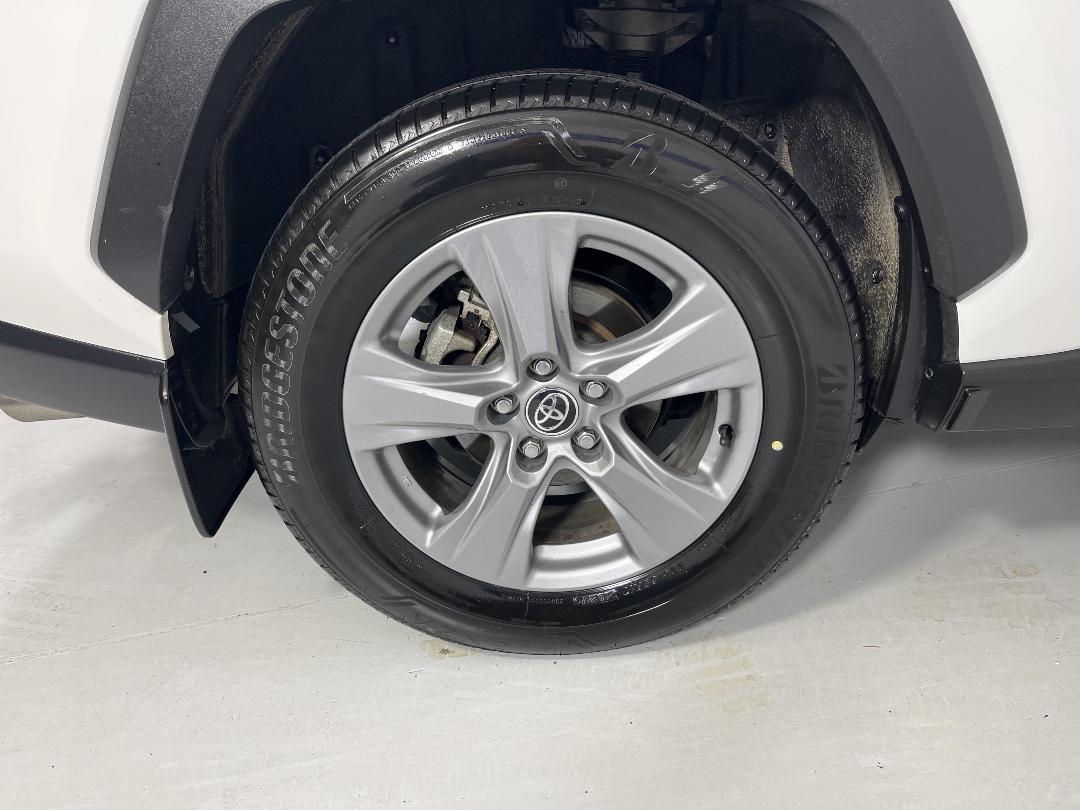 Photo '12' of Toyota Rav4