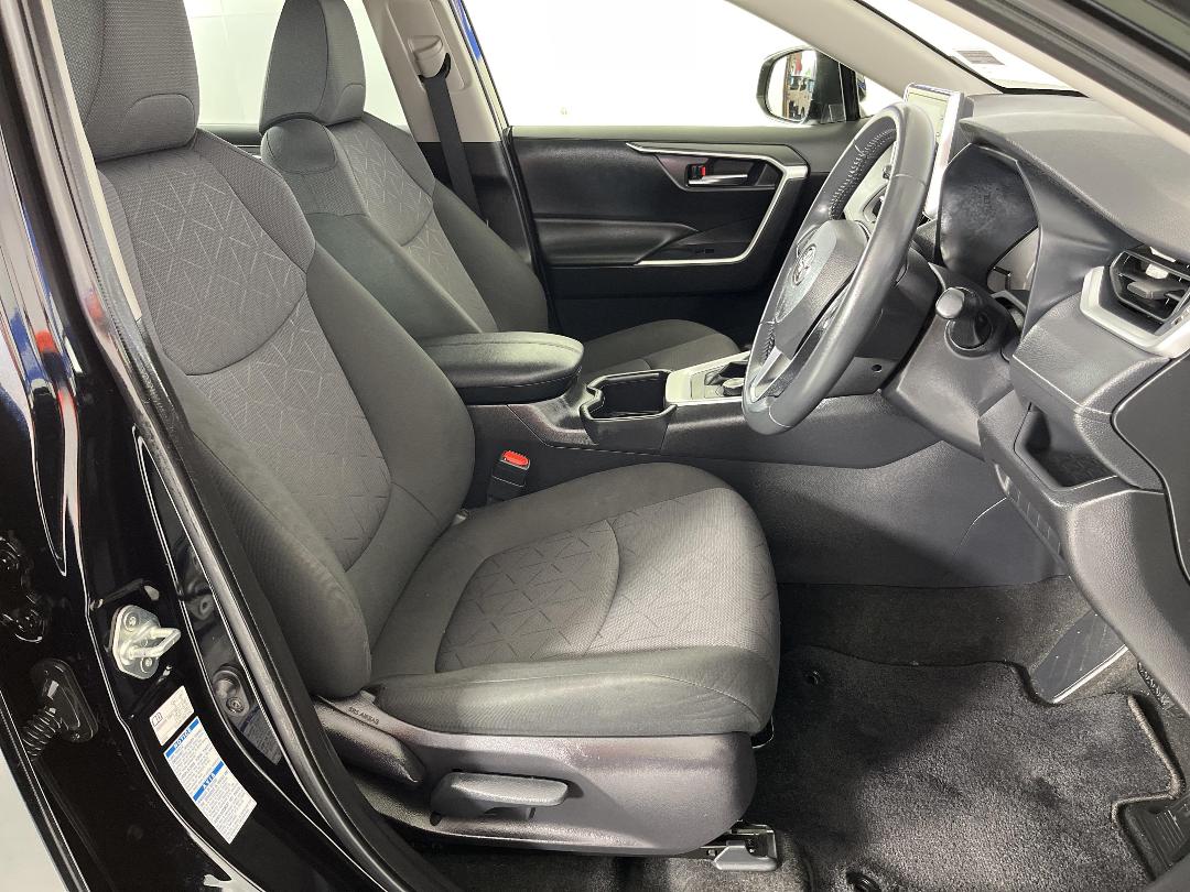 Photo '16' of Toyota Rav4