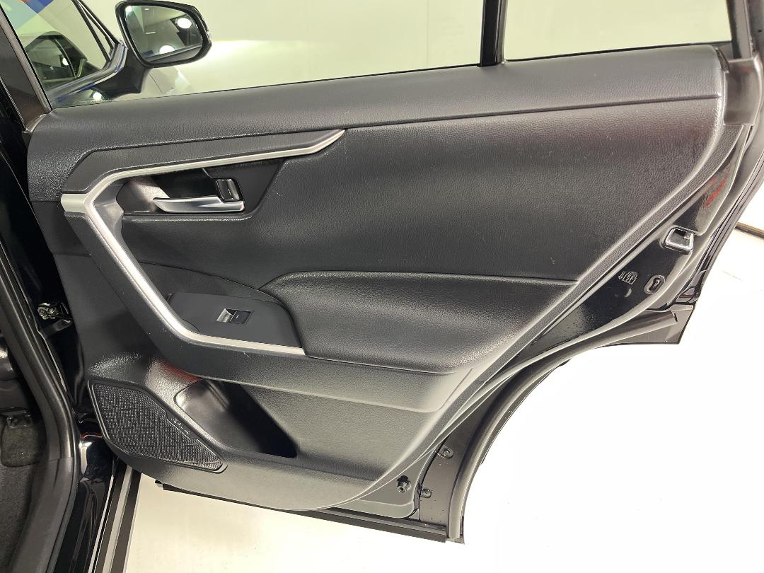 Photo '19' of Toyota Rav4