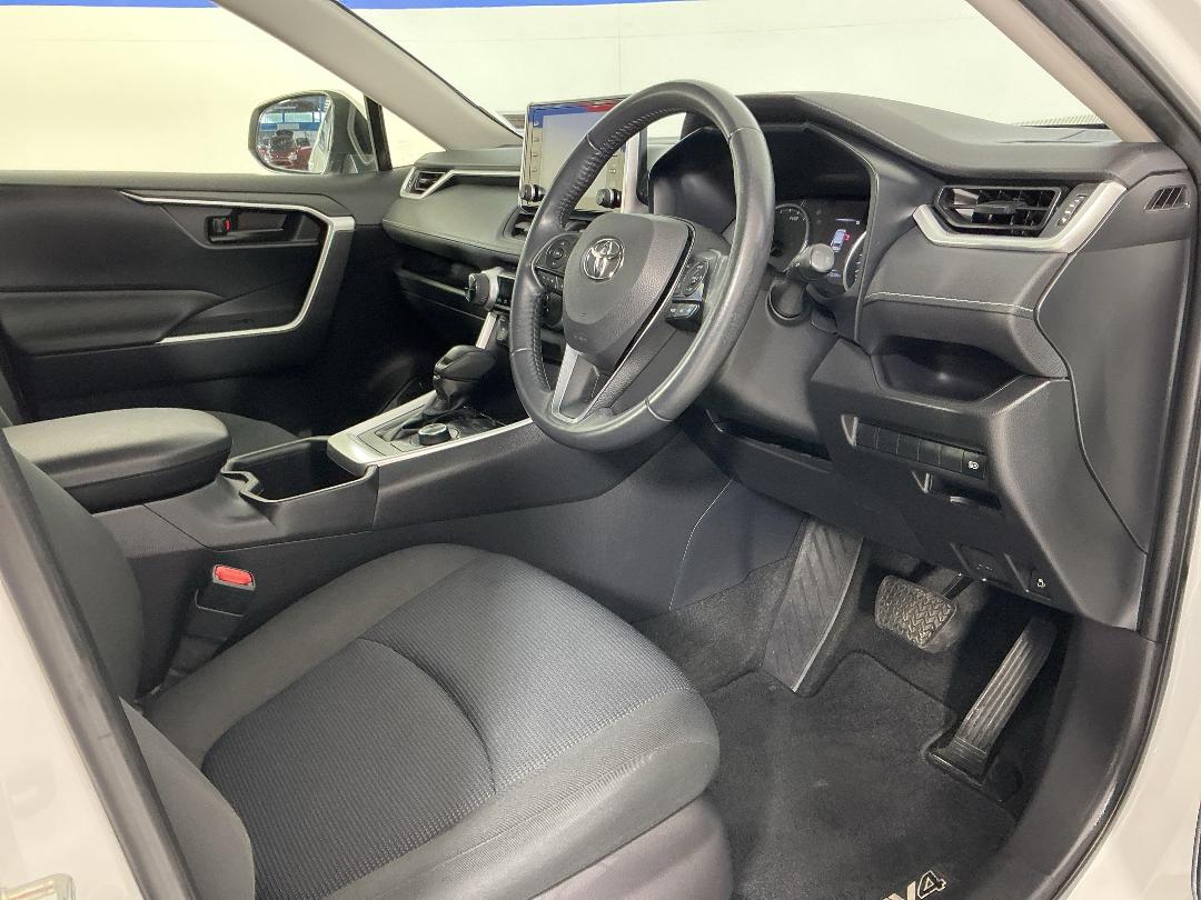 Photo '16' of Toyota Rav4 Photo '16' of Toyota Rav4