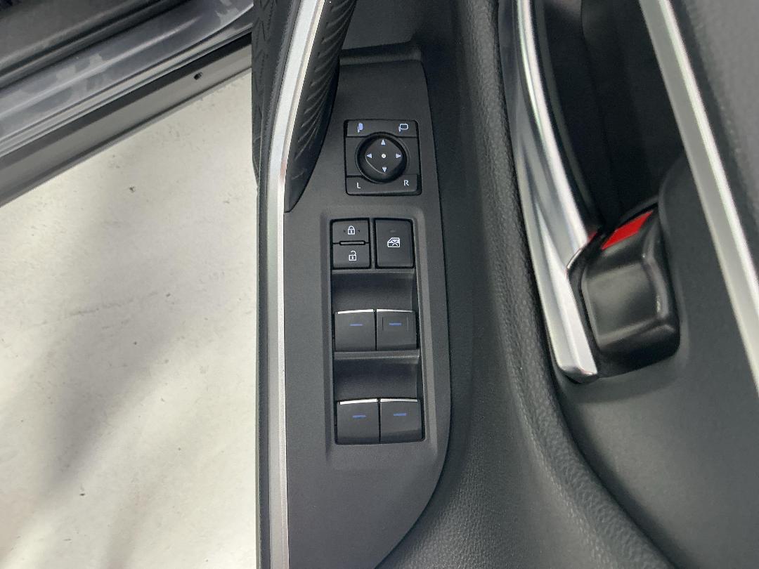 Photo '23' of Toyota Rav4