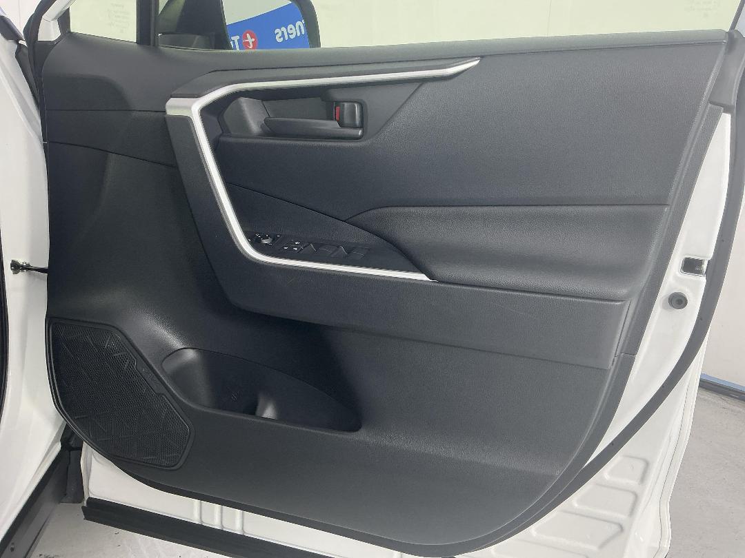 Photo '15' of Toyota Rav4 Photo '15' of Toyota Rav4