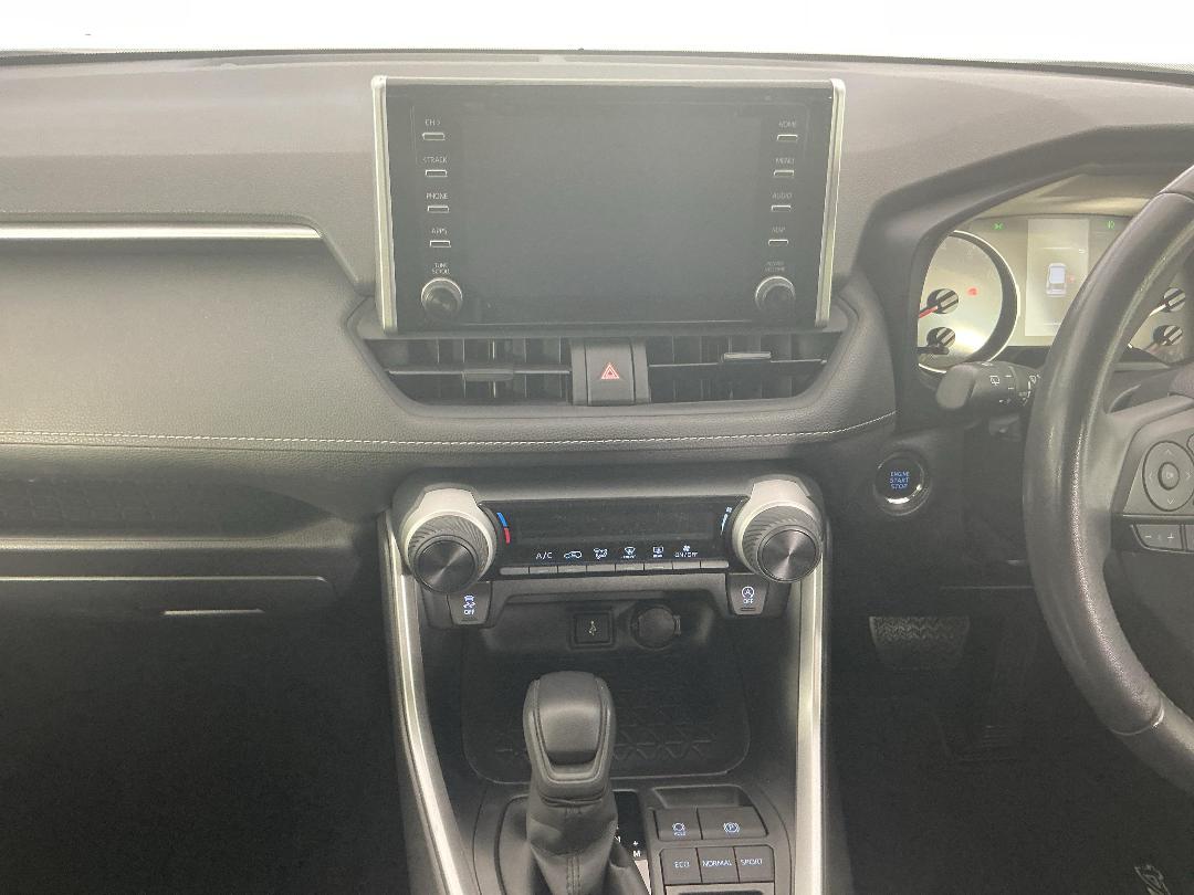 Photo '18' of Toyota Rav4 Photo '18' of Toyota Rav4