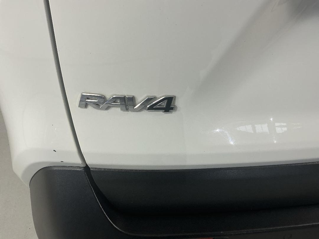 Photo '28' of Toyota Rav4 Photo '28' of Toyota Rav4