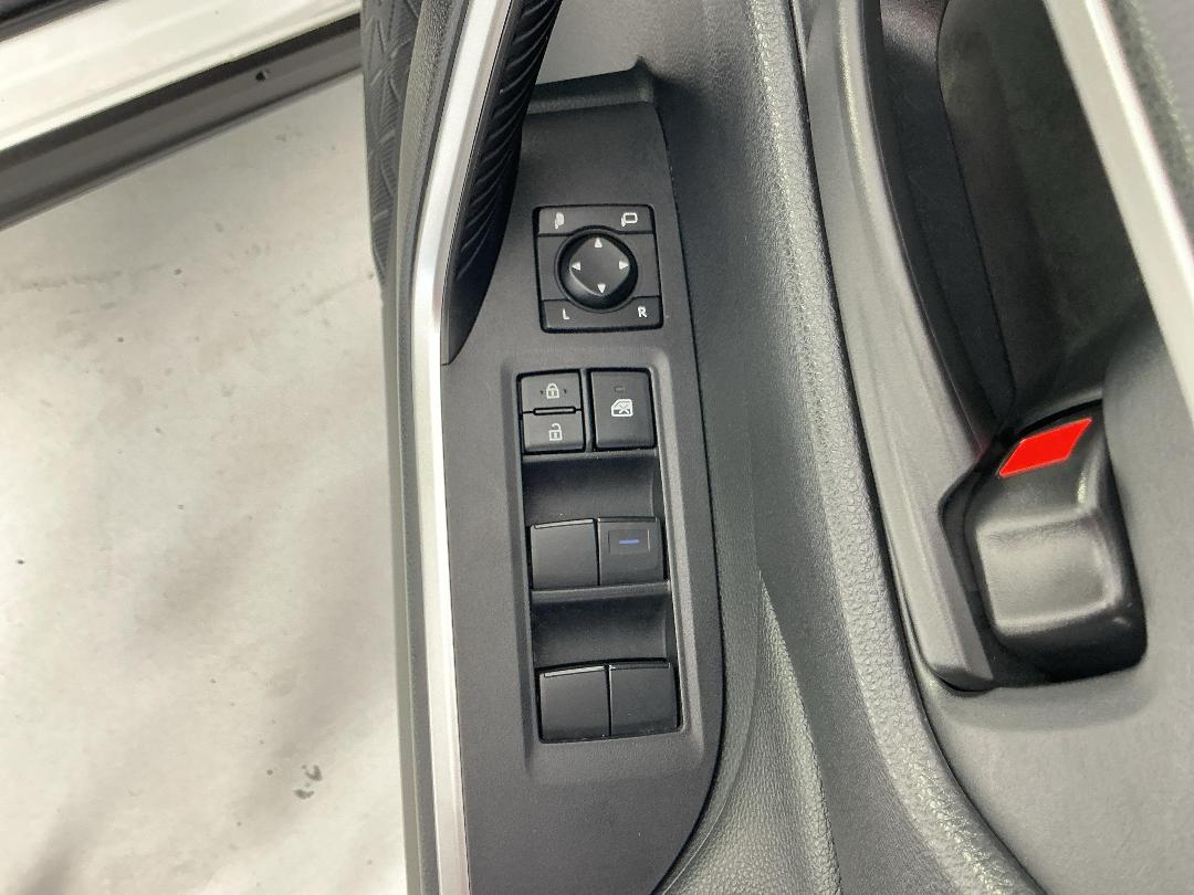 Photo '23' of Toyota Rav4 Photo '23' of Toyota Rav4