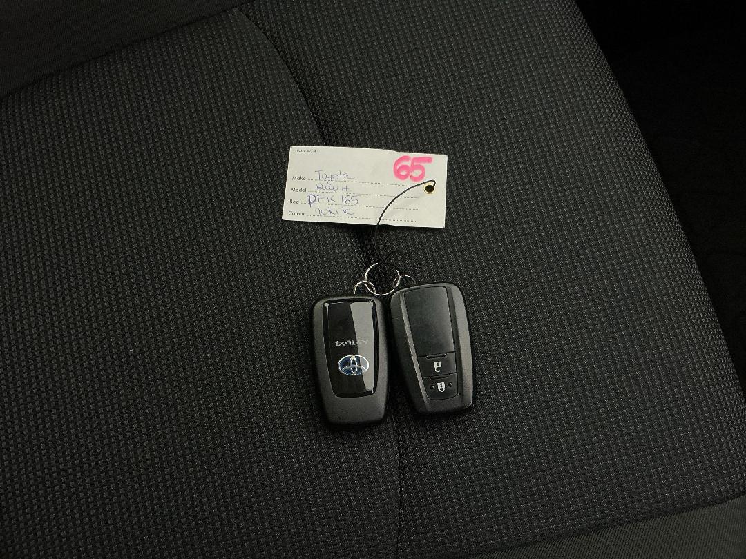 Photo '22' of Toyota Rav4