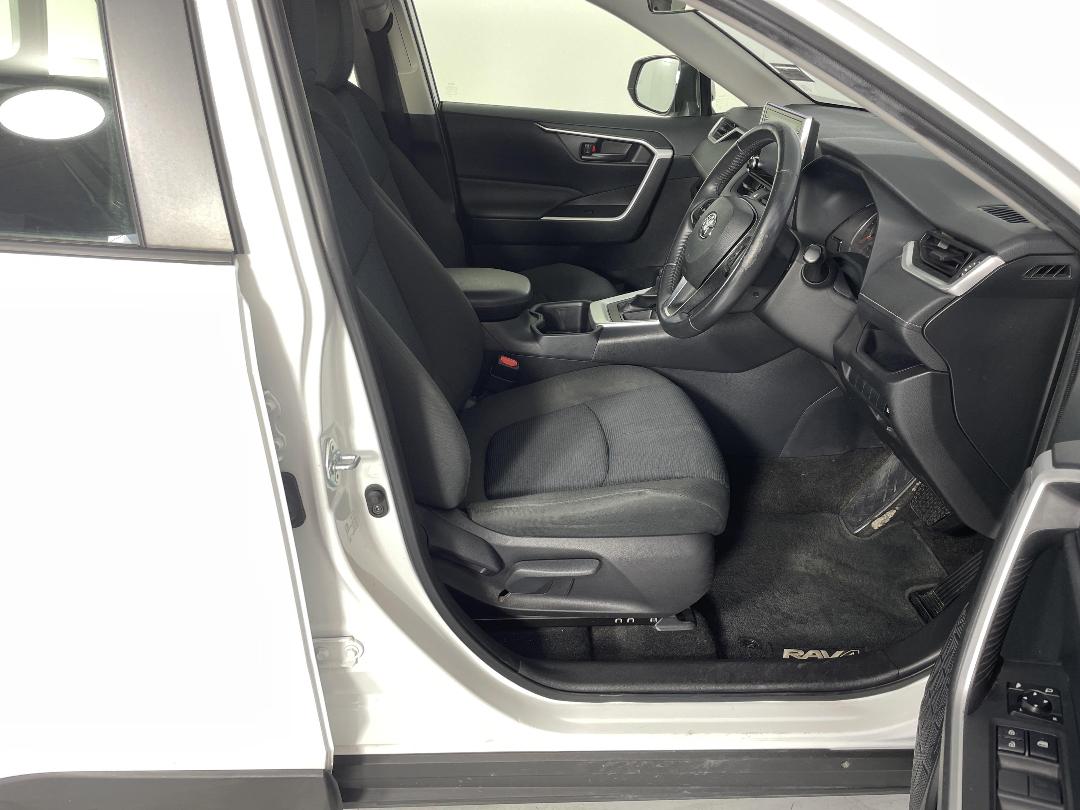 Photo '16' of Toyota Rav4 Photo '16' of Toyota Rav4