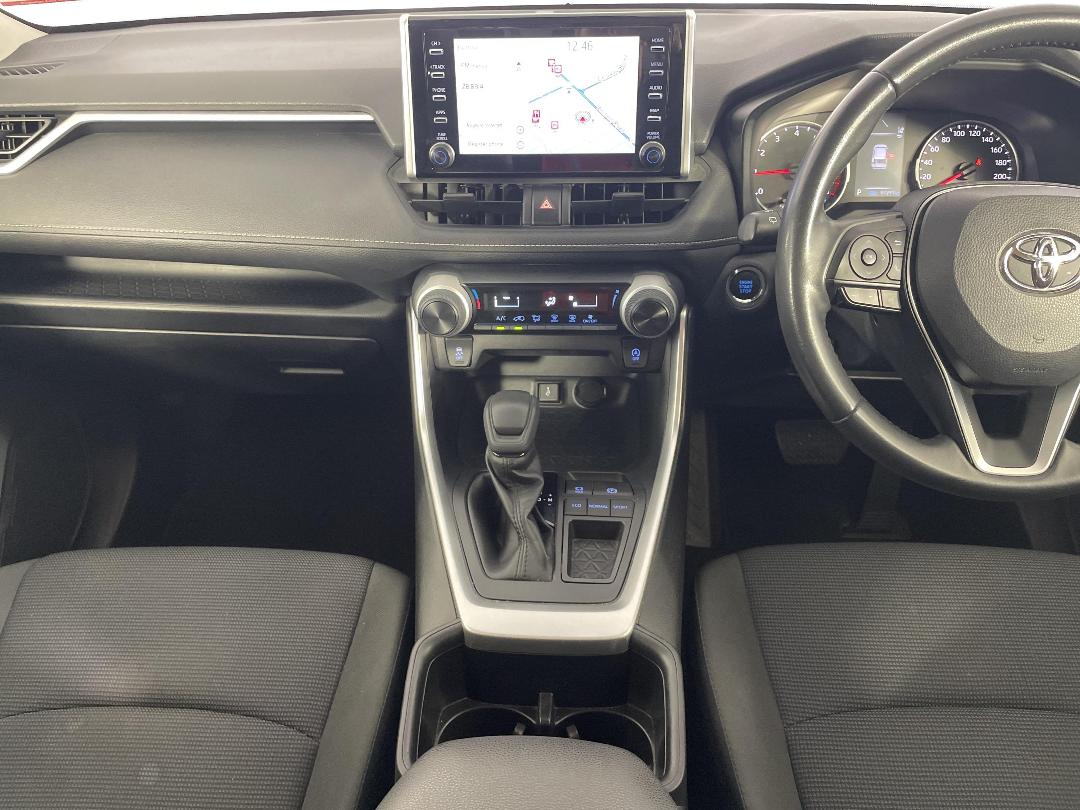 Photo '18' of Toyota Rav4 Photo '18' of Toyota Rav4